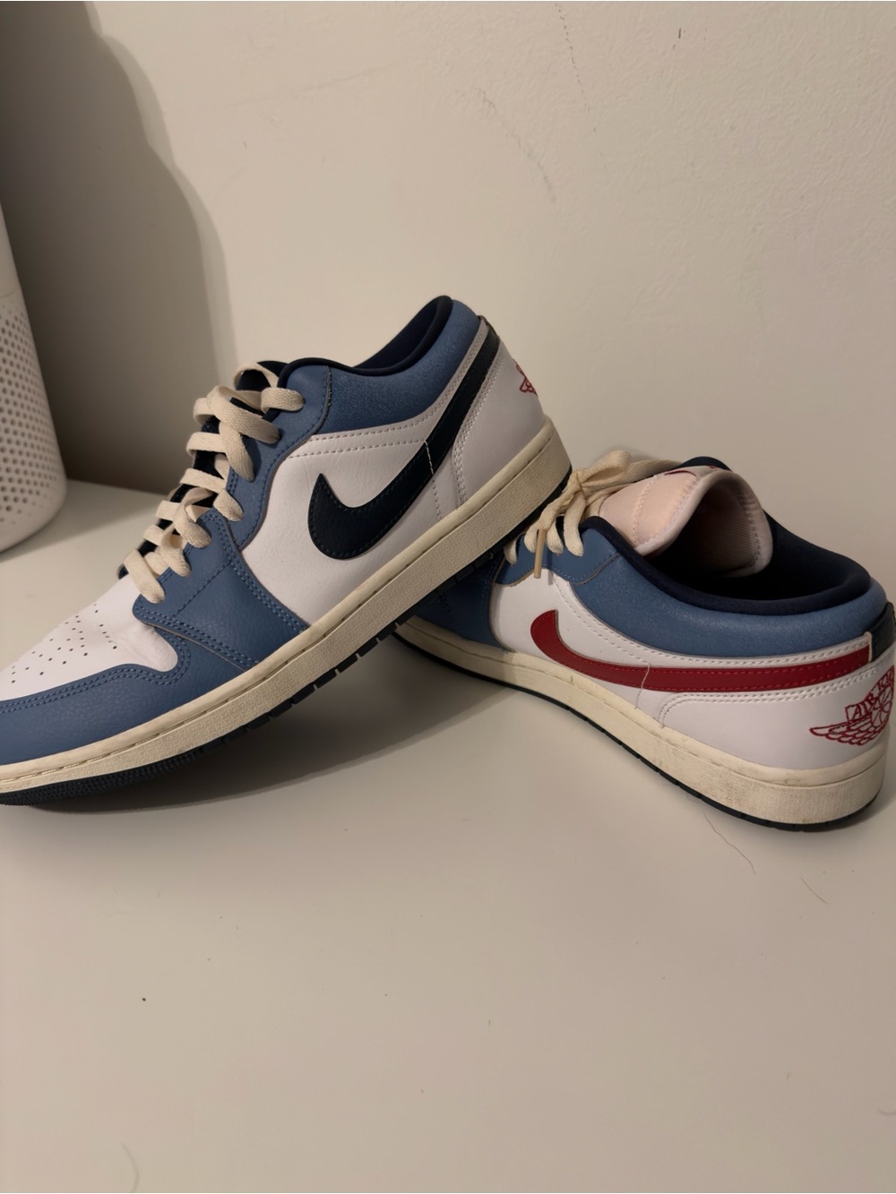 Men's Low-Top Jordan 1 Leather Sneakers in White, Red and Blue
